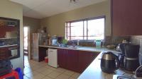 Kitchen - 10 square meters of property in Honeydew