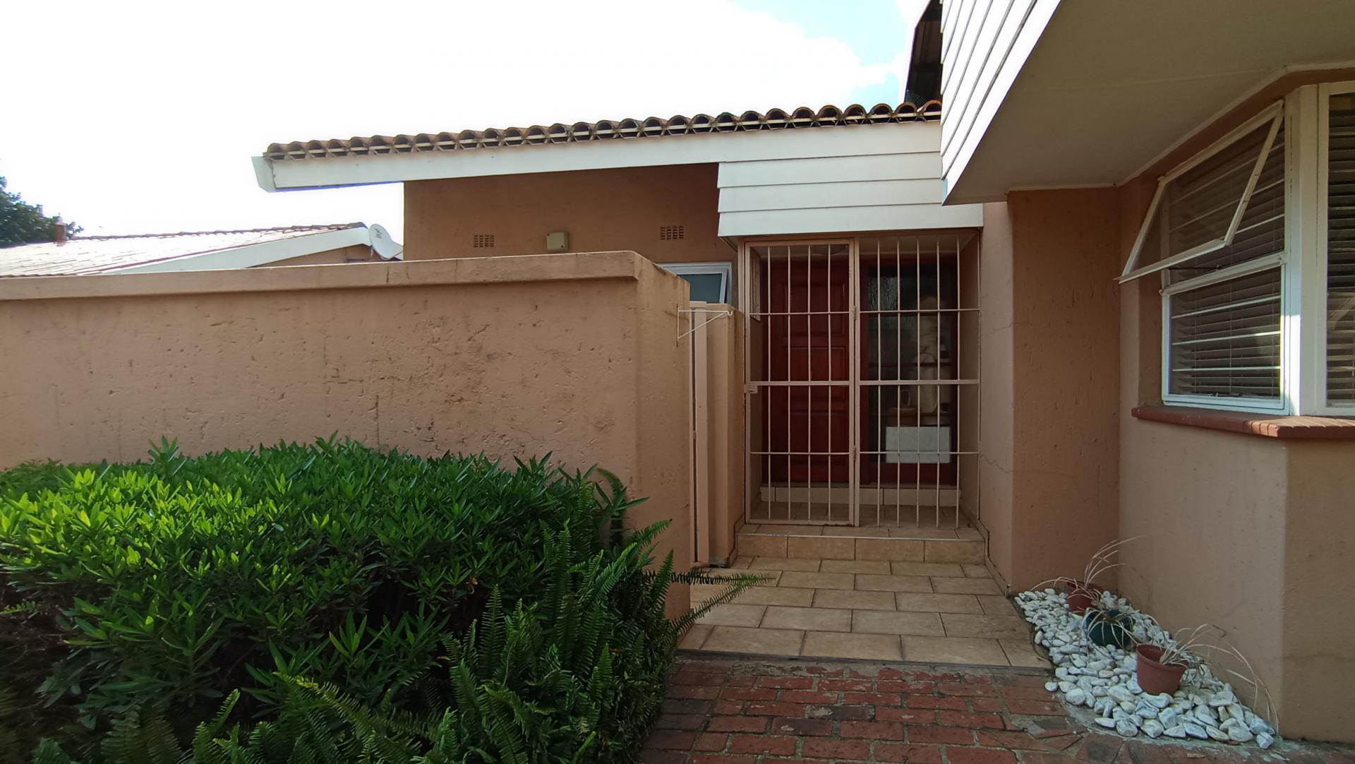 Front View of property in Woodmead
