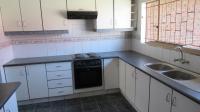 Kitchen - 15 square meters of property in Groblerpark