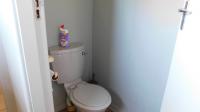 Guest Toilet - 4 square meters of property in Bluff