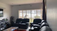 Lounges - 28 square meters of property in Kew
