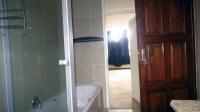 Main Bathroom - 8 square meters of property in Bedford Gardens