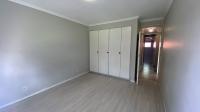 Bed Room 2 - 18 square meters of property in Sunninghill