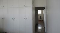 Main Bedroom - 19 square meters of property in Bedfordview