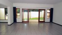 Dining Room - 13 square meters of property in Uvongo