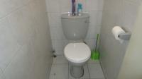 Main Bathroom - 7 square meters of property in Westridge
