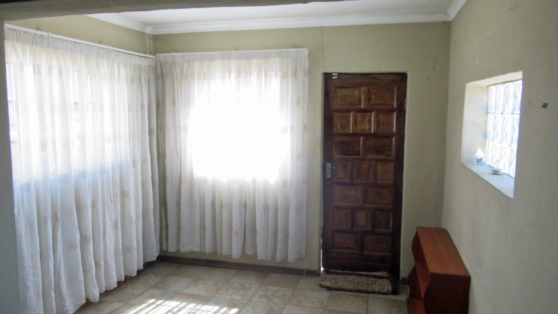 Rooms - 11 square meters of property in Dalpark