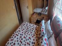 Bed Room 1 of property in Ennerdale