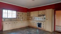 Kitchen - 97 square meters of property in Enormwater AH