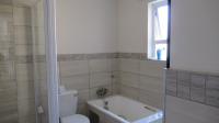 Bathroom 1 - 5 square meters of property in Roseacre