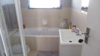 Bathroom 1 - 6 square meters of property in Rynfield AH