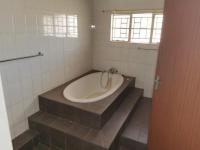 Bathroom 2 of property in Lephalale (Ellisras)