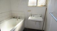 Bathroom 1 - 4 square meters of property in Grootvlei