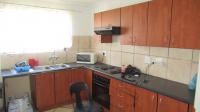 Kitchen - 10 square meters of property in Bedworth Park