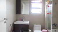 Bathroom 1 - 5 square meters of property in Fourways