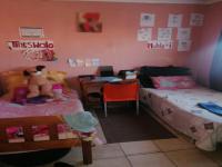 Bed Room 2 of property in Mamelodi