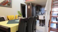 Dining Room - 19 square meters of property in Douglasdale