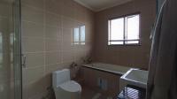 Main Bathroom - 7 square meters of property in Maroeladal