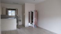 Lounges - 22 square meters of property in Bruma