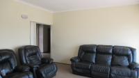 Lounges - 25 square meters of property in Kew