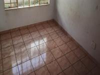 Bed Room 1 - 13 square meters of property in Rensburg