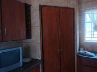 Kitchen - 8 square meters of property in Rensburg