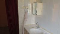 Bathroom 1 - 6 square meters of property in Lewisham