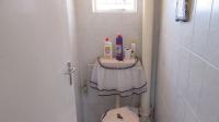 Bathroom 2 - 7 square meters of property in Lewisham