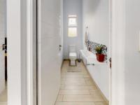 Bathroom 1 - 16 square meters of property in Norton's Home Estates
