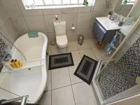 Bathroom 1 of property in Ermelo