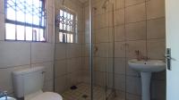 Main Bathroom - 4 square meters of property in Amandasig