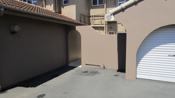 3 Bedroom Duplex for Sale For Sale in Umhlanga Rocks - Home Sell - MR479528