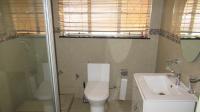 Bathroom 1 - 3 square meters of property in Hurst Hill