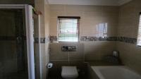 Bathroom 3+ - 14 square meters of property in Illovo Beach