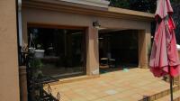 Patio - 90 square meters of property in The Gardens