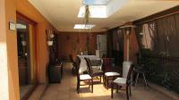 Patio - 90 square meters of property in The Gardens