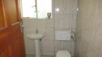Bathroom 1 - 6 square meters of property in Orange Grove