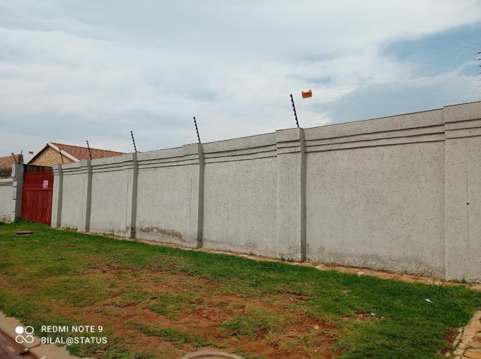 Land for Sale For Sale in Lenasia South - MR500668
