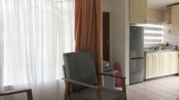 Lounges - 9 square meters of property in Mondeor