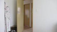 Main Bedroom - 11 square meters of property in Mondeor