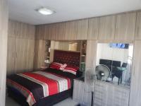 Bed Room 2 of property in Chatsworth - KZN