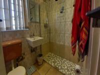 Bathroom 1 - 4 square meters of property in Wierdapark
