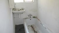 Bathroom 2 - 4 square meters of property in Melville