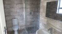 Main Bathroom - 6 square meters of property in Lyndhurst
