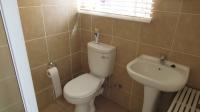 Main Bathroom - 5 square meters of property in Birch Acres