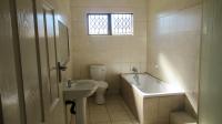 Bathroom 1 - 7 square meters of property in Wyebank
