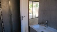 Bathroom 1 - 6 square meters of property in Fourways