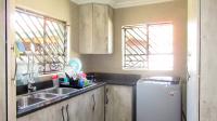 Scullery - 12 square meters of property in Chantelle