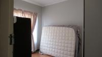 Bed Room 1 - 11 square meters of property in Florida