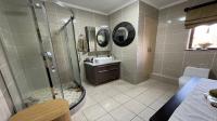 Bathroom 1 - 9 square meters of property in Carlswald